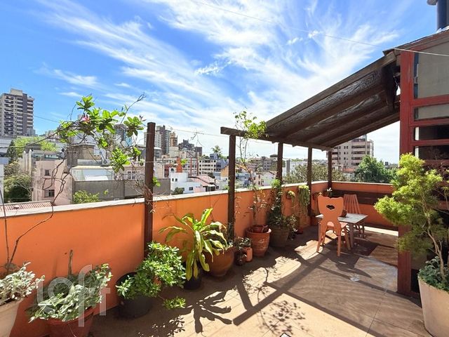 Apartamento com 94m², 2 dormitórios, 1 suíte, 1 vaga, Higienópolis em Porto Alegre