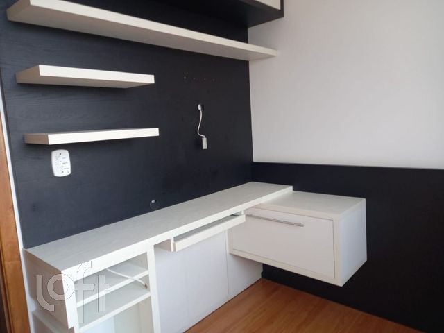 Apartamento com 121m², 3 dormitórios, 1 suíte, 2 vagas, Higienópolis em Porto Alegre