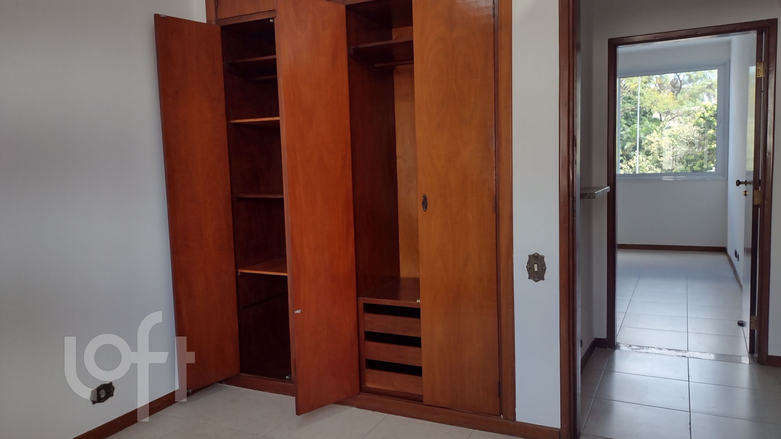 Apartamento à venda com 1 quarto, 107m² - Foto 16