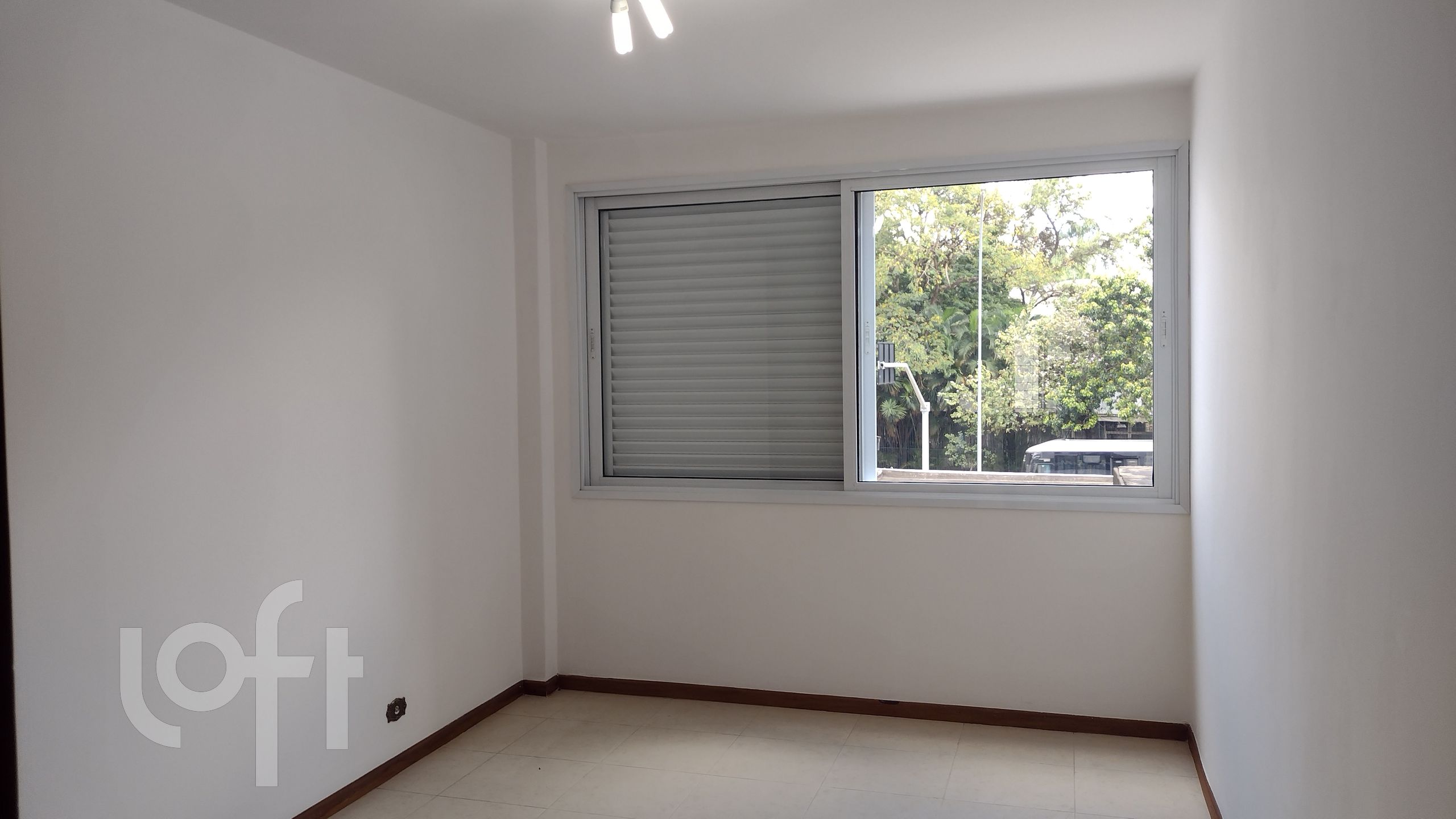 Apartamento à venda com 1 quarto, 107m² - Foto 15