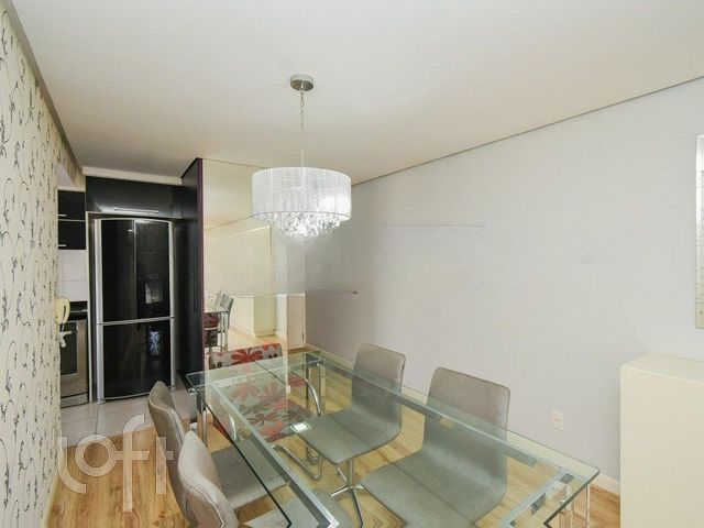 Apartamento com 70m², 2 dormitórios, 1 suíte, 2 vagas, Boa Vista em Porto Alegre