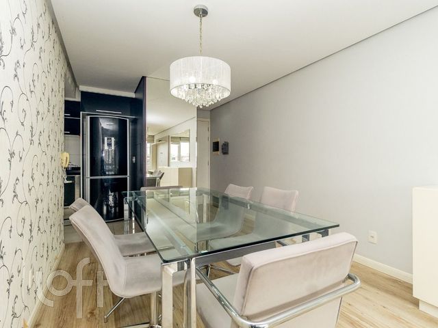 Apartamento com 70m², 2 dormitórios, 1 suíte, 2 vagas, Boa Vista em Porto Alegre