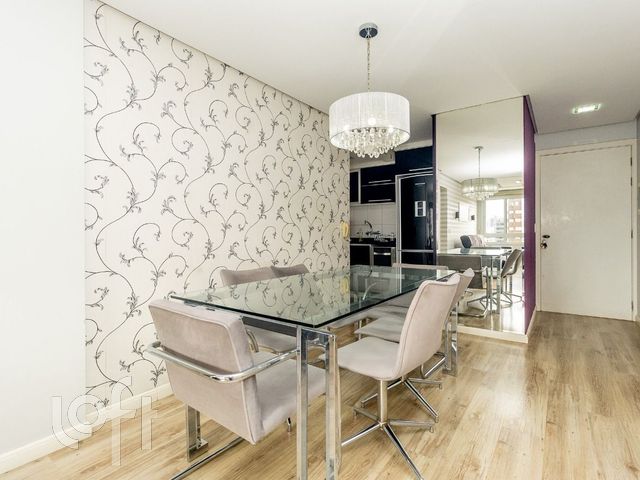 Apartamento com 70m², 2 dormitórios, 1 suíte, 2 vagas, Boa Vista em Porto Alegre