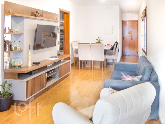 Apartamento com 68m², 2 dormitórios, São João em Porto Alegre