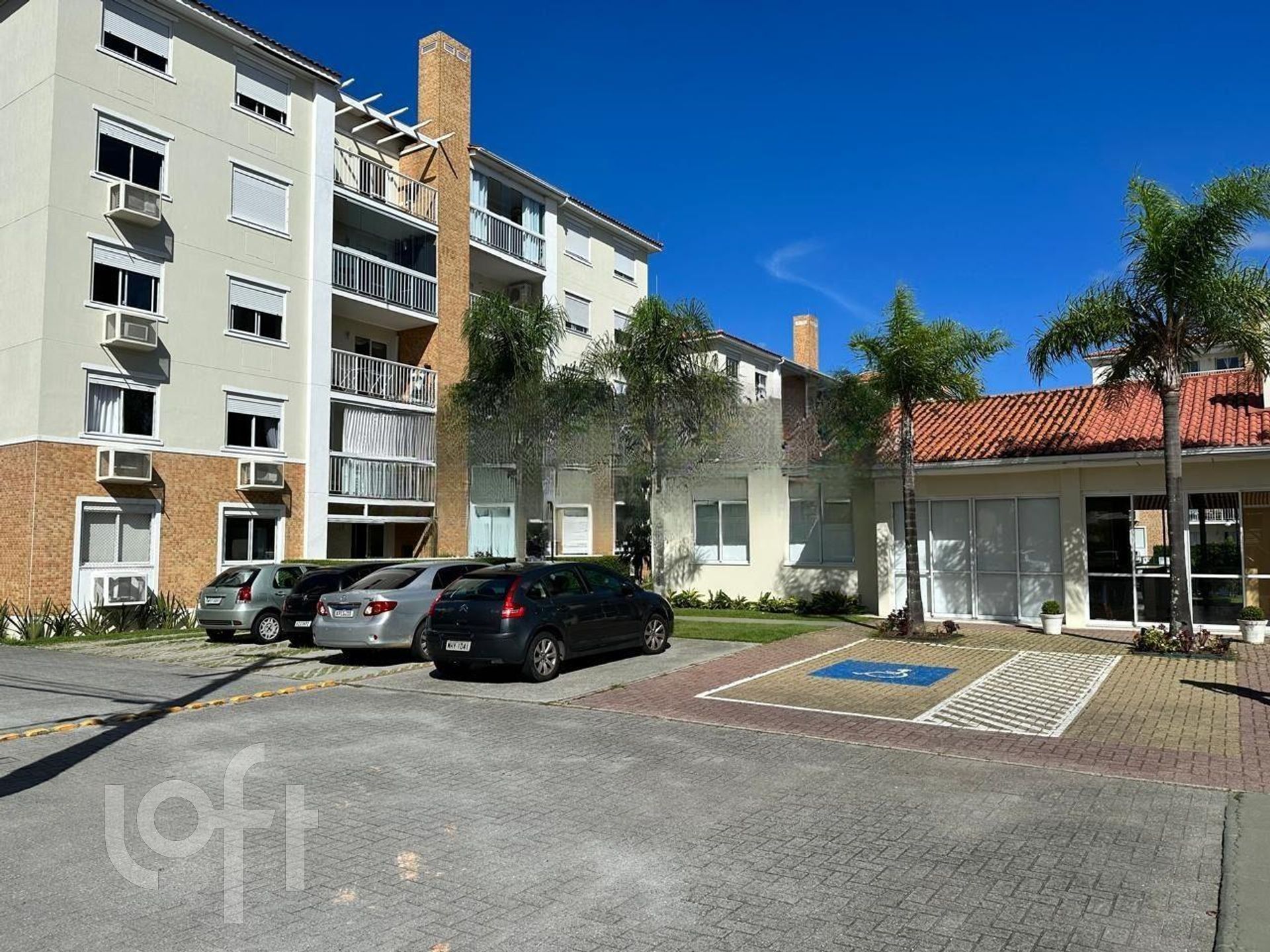 Apartamentos com 86m², 3 quartos, 1 suíte, 1 garagem, no bairro Capoeiras em Florianópolis