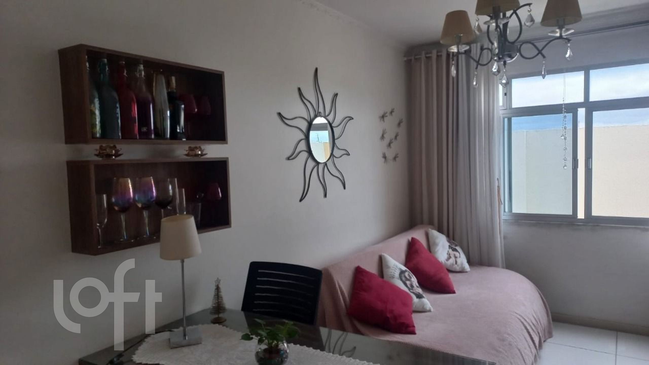 Apartamentos com 40m², 1 quarto, 1 garagem, no bairro Coqueiros em Florianópolis