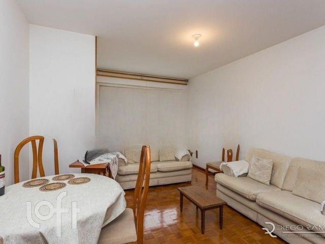 Apartamento com 104m², 3 dormitórios, 1 suíte, 1 vaga, Petrópolis em Porto Alegre