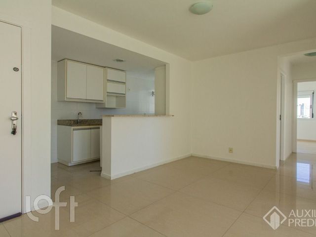 Apartamento com 68m², 3 dormitórios, 1 suíte, 1 vaga, Vila Ipiranga em Porto Alegre