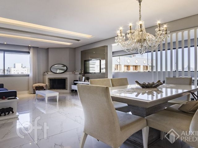 Apartamento com 118m², 2 dormitórios, 2 suítes, 2 vagas, Bela Vista em Porto Alegre