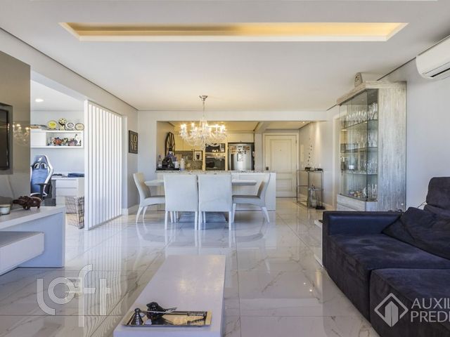 Apartamento com 118m², 2 dormitórios, 2 suítes, 2 vagas, Bela Vista em Porto Alegre