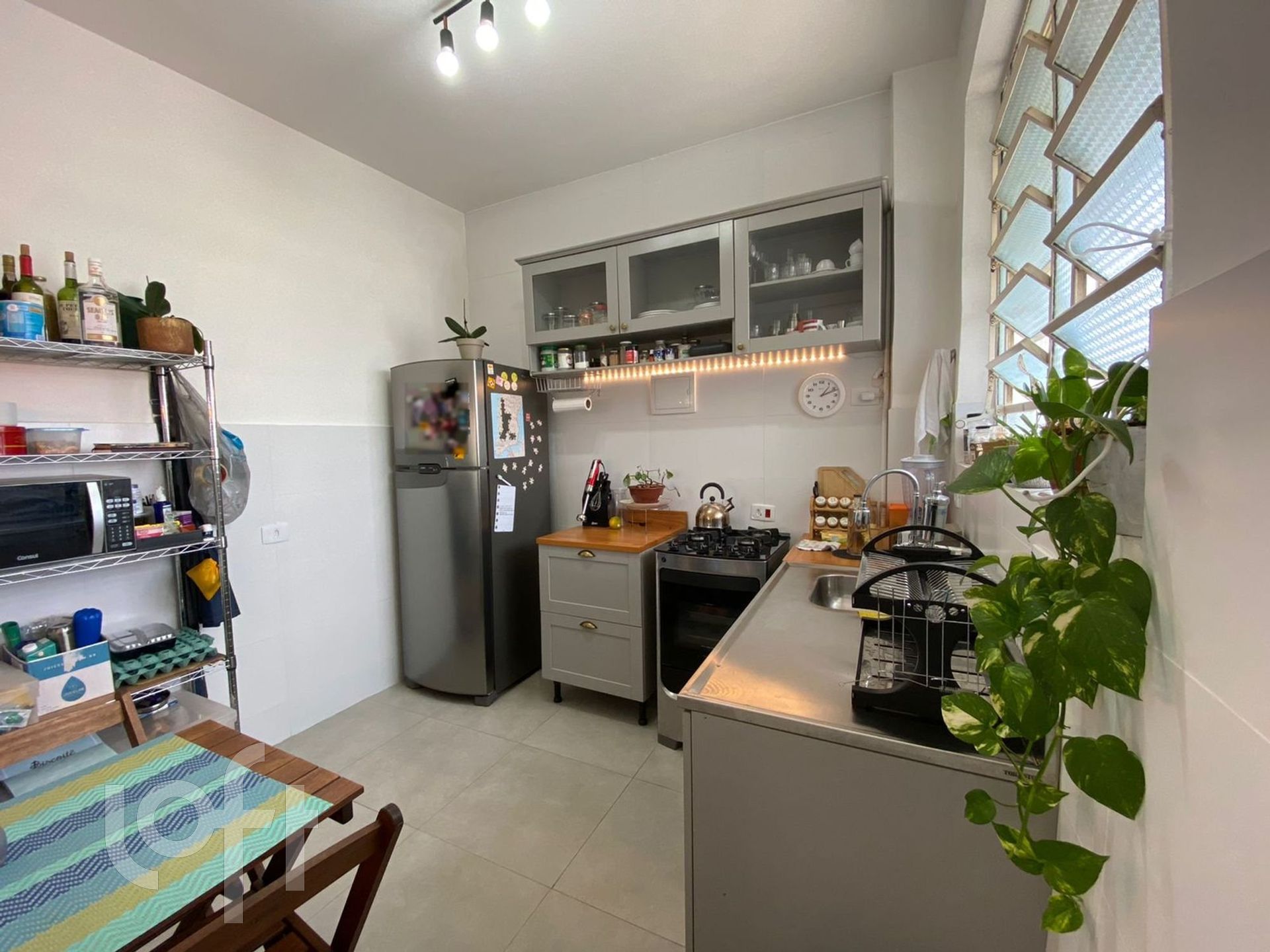 Apartamento à venda com 2 quartos, 77m² - Foto 19