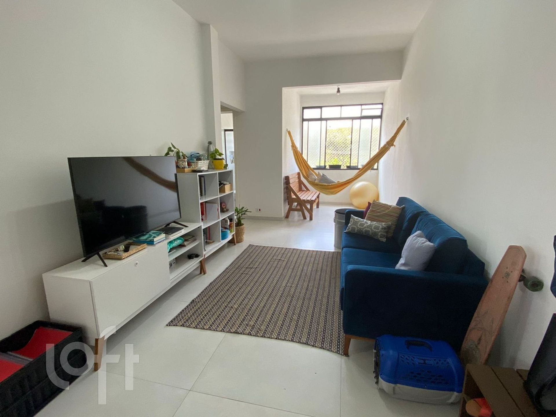 Apartamento à venda com 2 quartos, 77m² - Foto 1