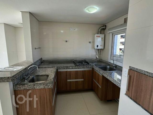 Apartamento com 68m², 2 dormitórios, 1 suíte, 2 vagas, Auxiliadora em Porto Alegre