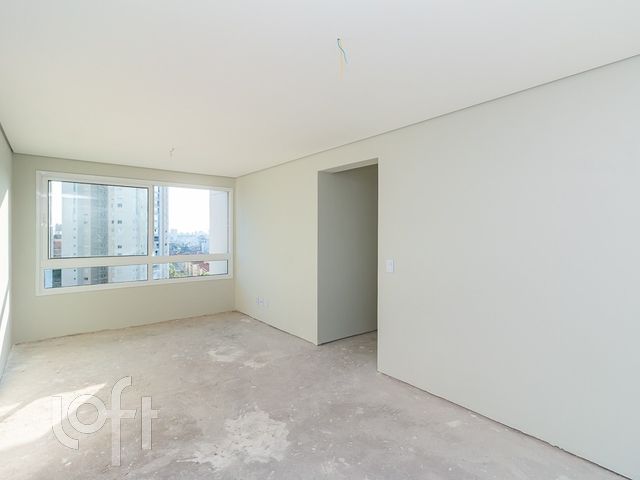Apartamento com 84m², 3 dormitórios, 1 suíte, 4 vagas, Jardim Europa em Porto Alegre