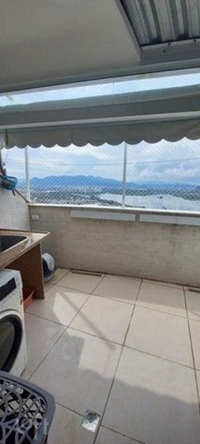 Apartamento à venda com 2 quartos, 76m² - Foto 19