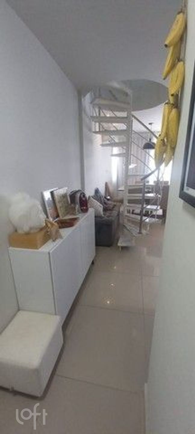 Apartamento à venda com 2 quartos, 76m² - Foto 2