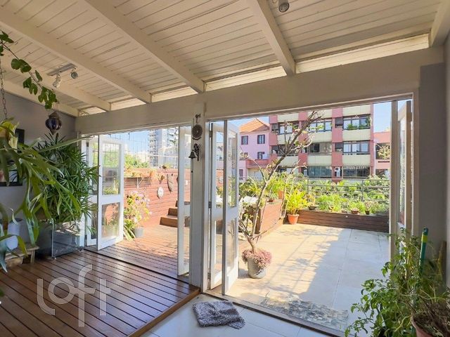 Apartamento com 219m², 4 dormitórios, 1 suíte, Petrópolis em Porto Alegre