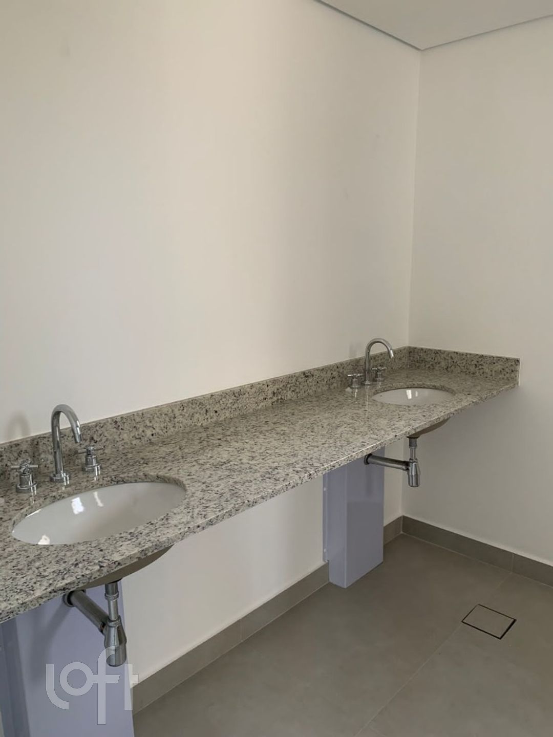 Apartamento à venda com 3 quartos, 189m² - Foto 10