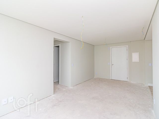 Apartamento com 84m², 3 dormitórios, 1 suíte, 4 vagas, Jardim Europa em Porto Alegre