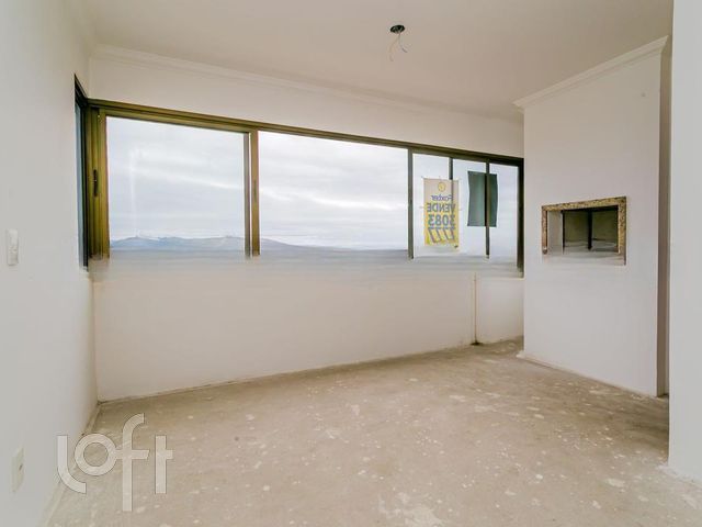 Apartamento com 75m², 2 dormitórios, 1 suíte, 2 vagas, Chácara das Pedras em Porto Alegre