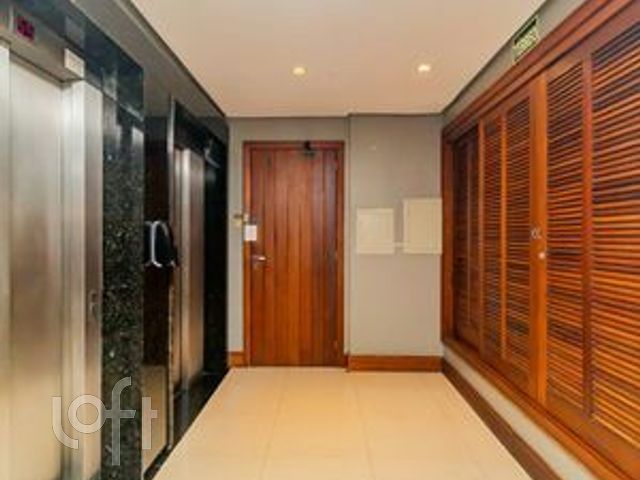 Apartamento com 86m², 2 dormitórios, 1 suíte, 2 vagas, Rio Branco em Porto Alegre