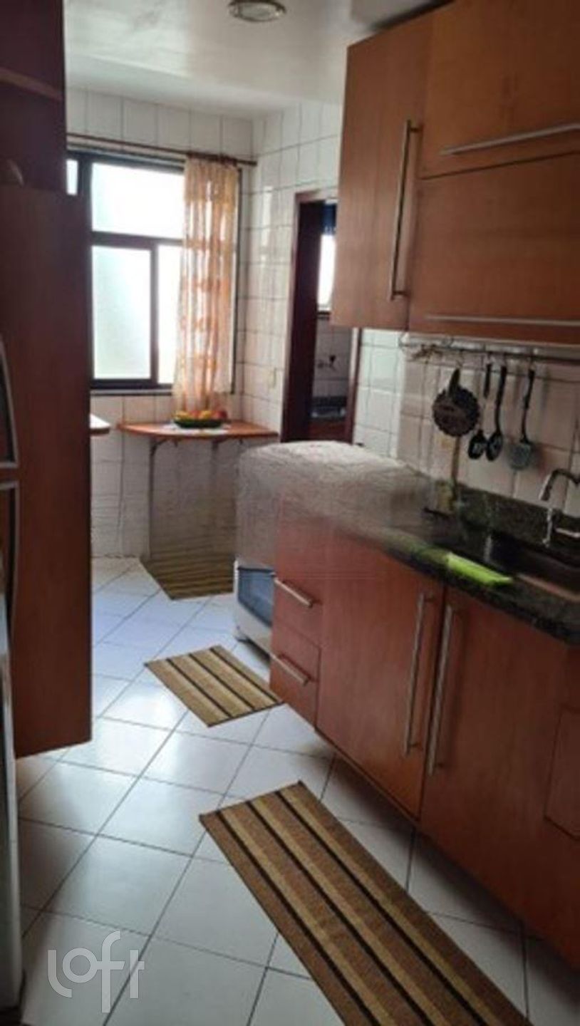 Apartamento à venda com 3 quartos, 90m² - Foto 4