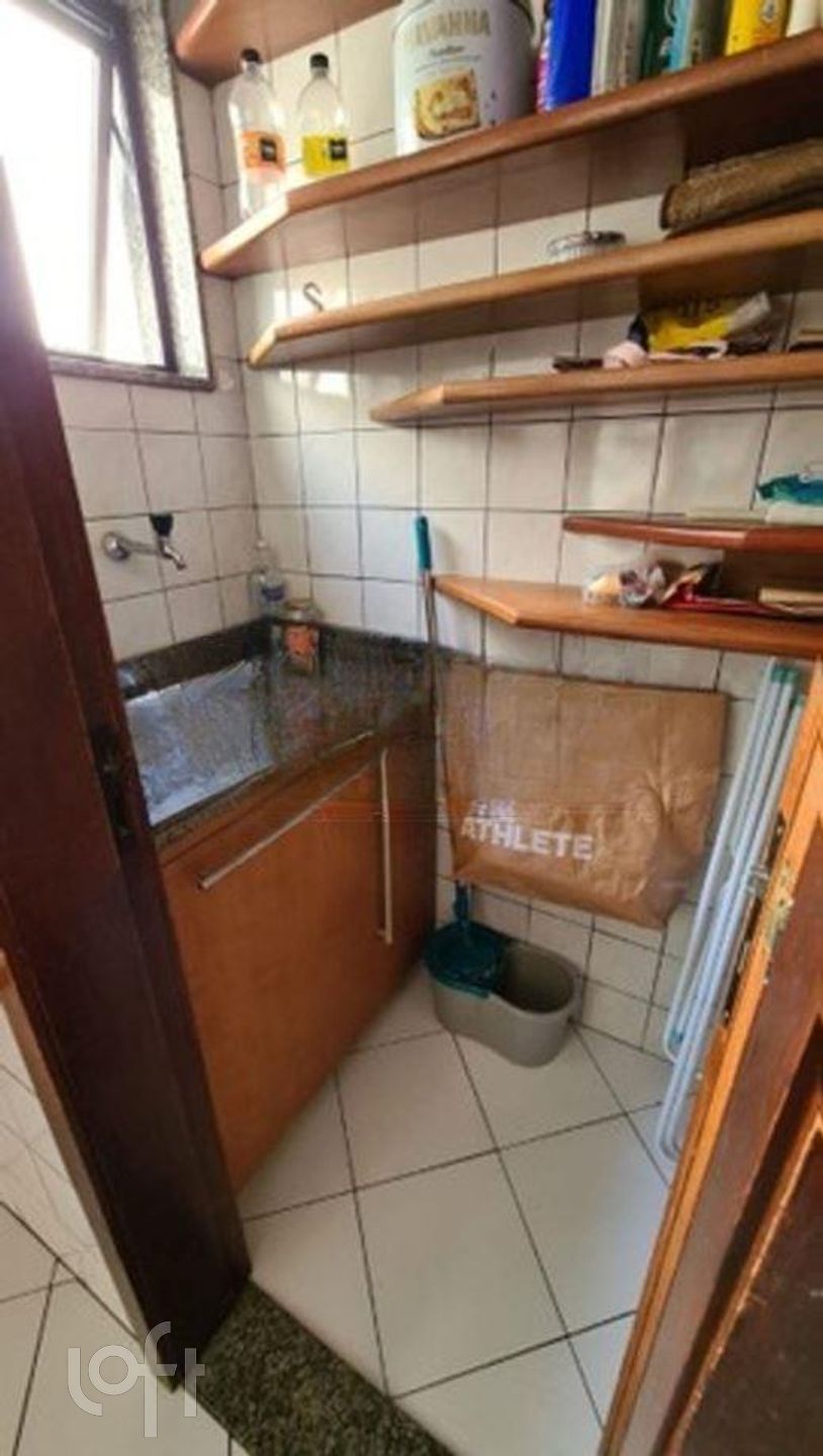 Apartamento à venda com 3 quartos, 90m² - Foto 2