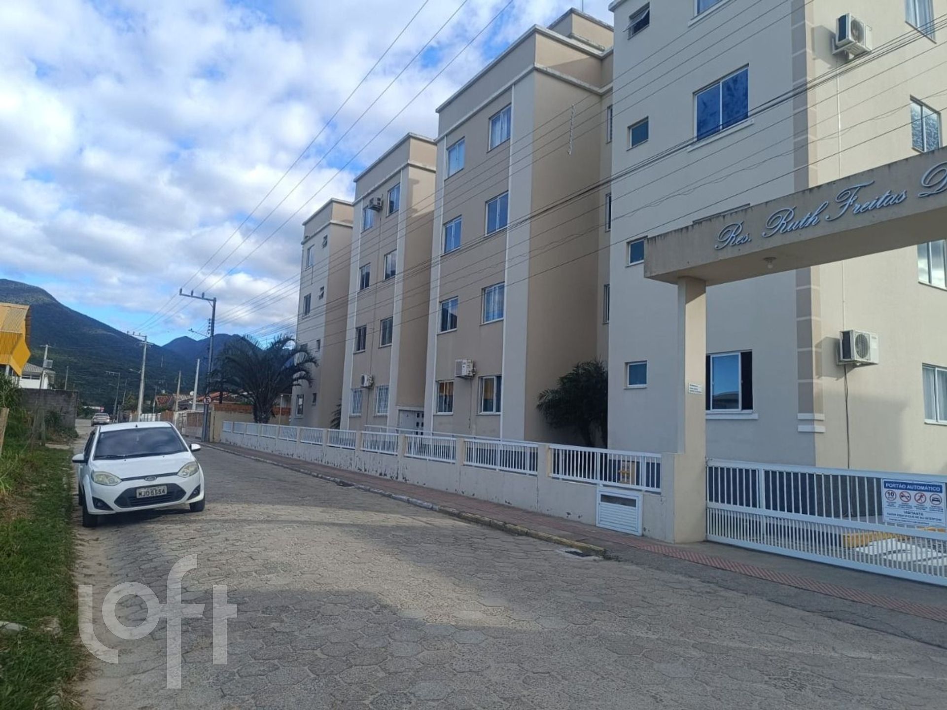 Apartamento à venda em Guarda do Cubatao com 46 m², 2 quartos, 2 vagas