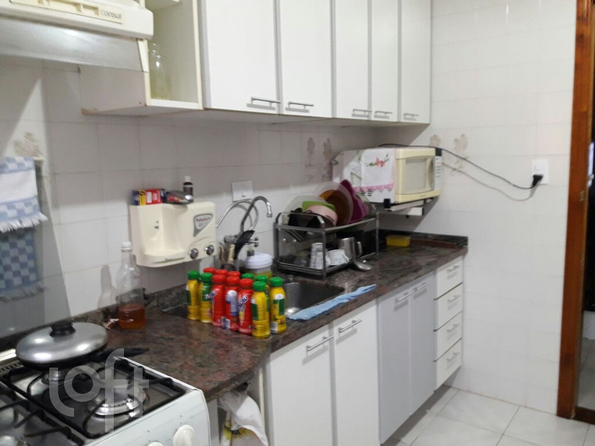 Apartamento à venda com 2 quartos, 64m² - Foto 1