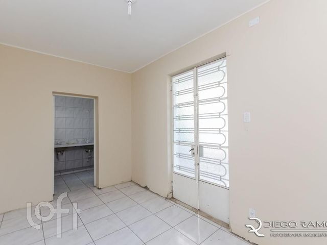 Casa com 544m², 4 dormitórios, 10 vagas, Petrópolis em Porto Alegre