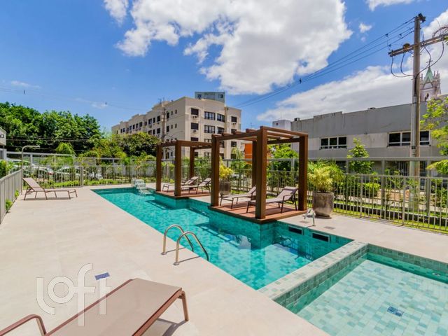 Apartamento com 42m², 1 dormitório, 1 suíte, 1 vaga, Floresta em Porto Alegre