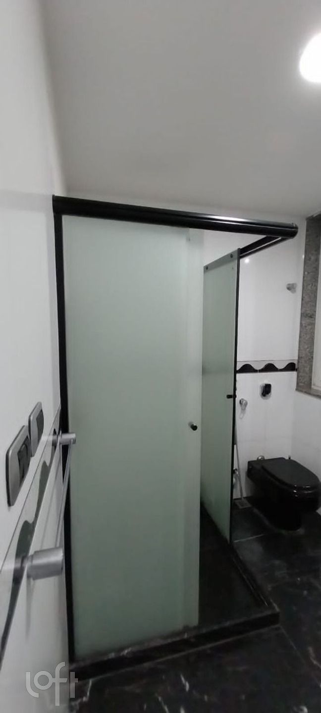 Apartamento à venda com 2 quartos, 77m² - Foto 1