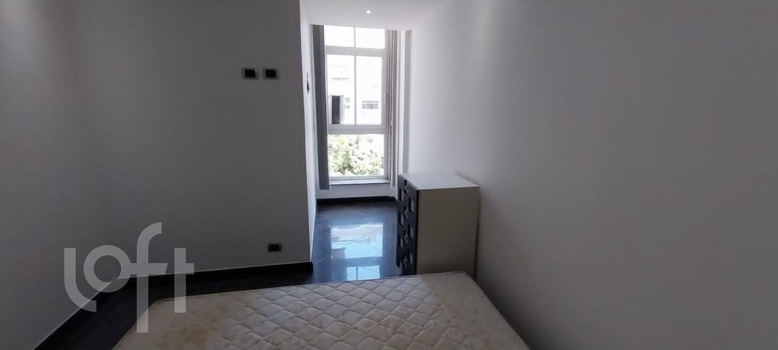 Apartamento à venda com 2 quartos, 77m² - Foto 3