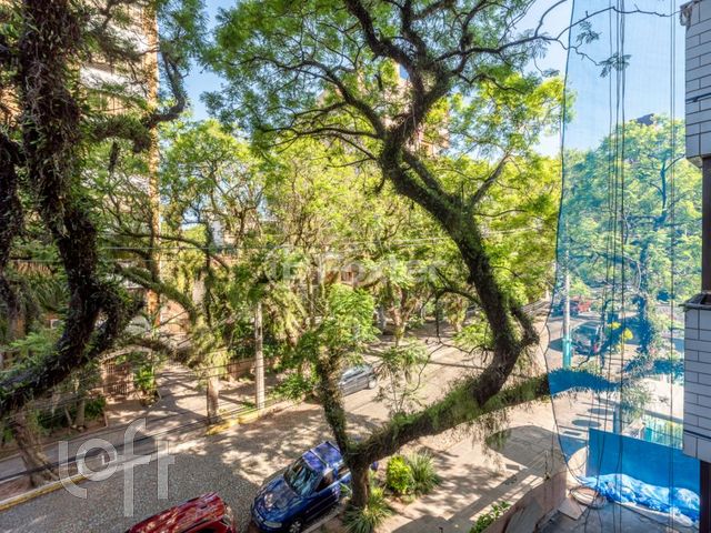 Apartamento com 136m², 3 dormitórios, 1 suíte, 2 vagas, Petrópolis em Porto Alegre