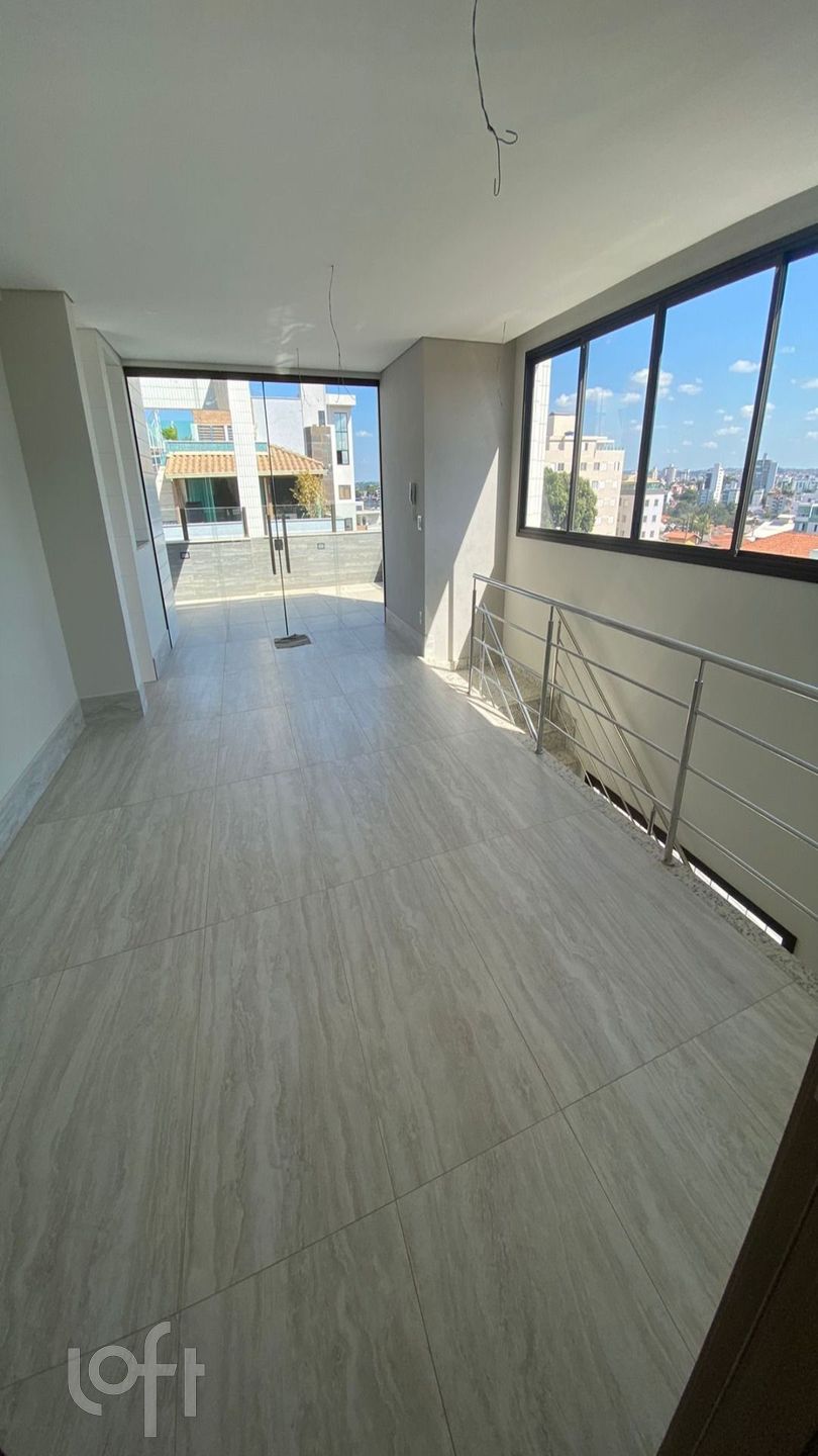 Apartamento à venda com 4 quartos, 156m² - Foto 4