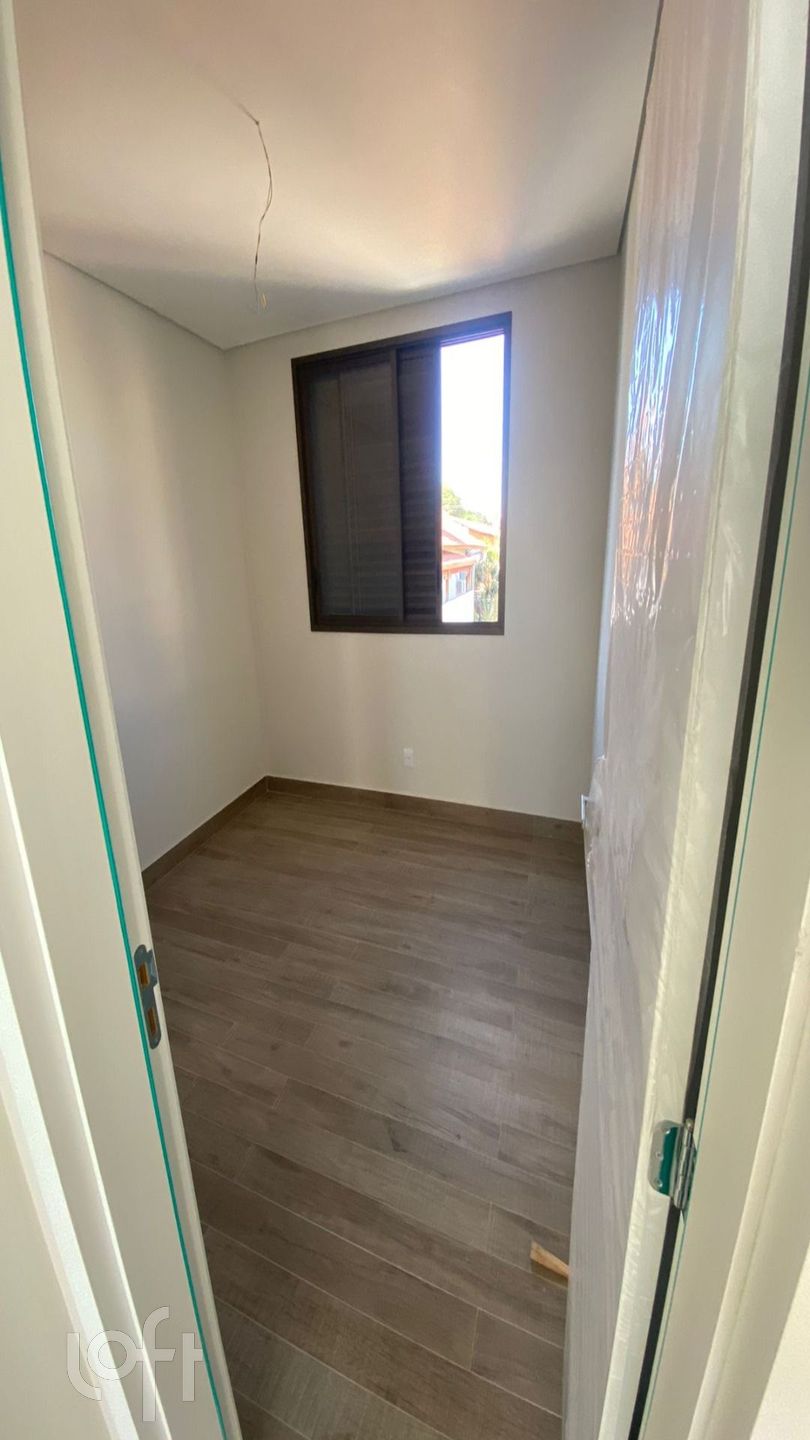 Apartamento à venda com 4 quartos, 156m² - Foto 14