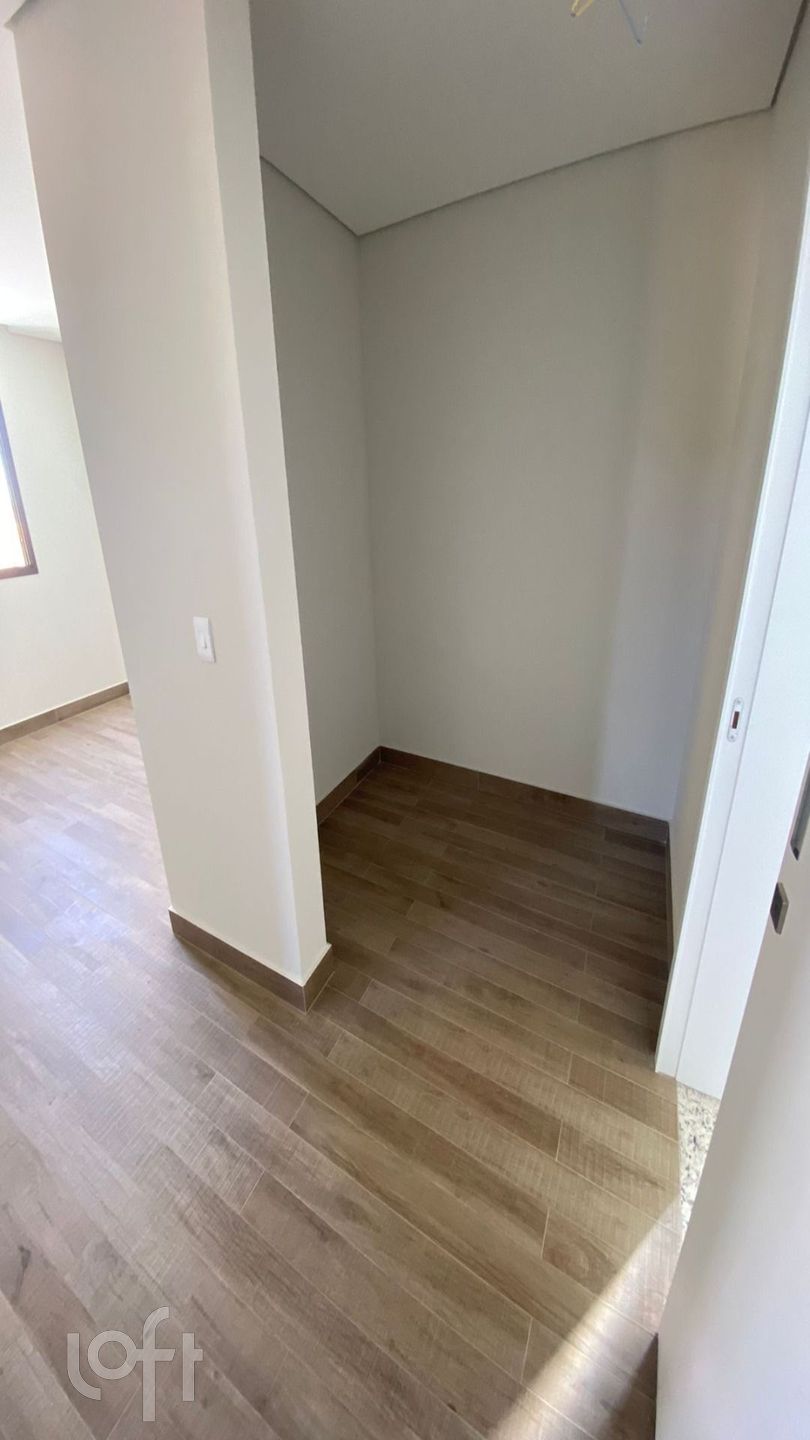 Apartamento à venda com 4 quartos, 156m² - Foto 21