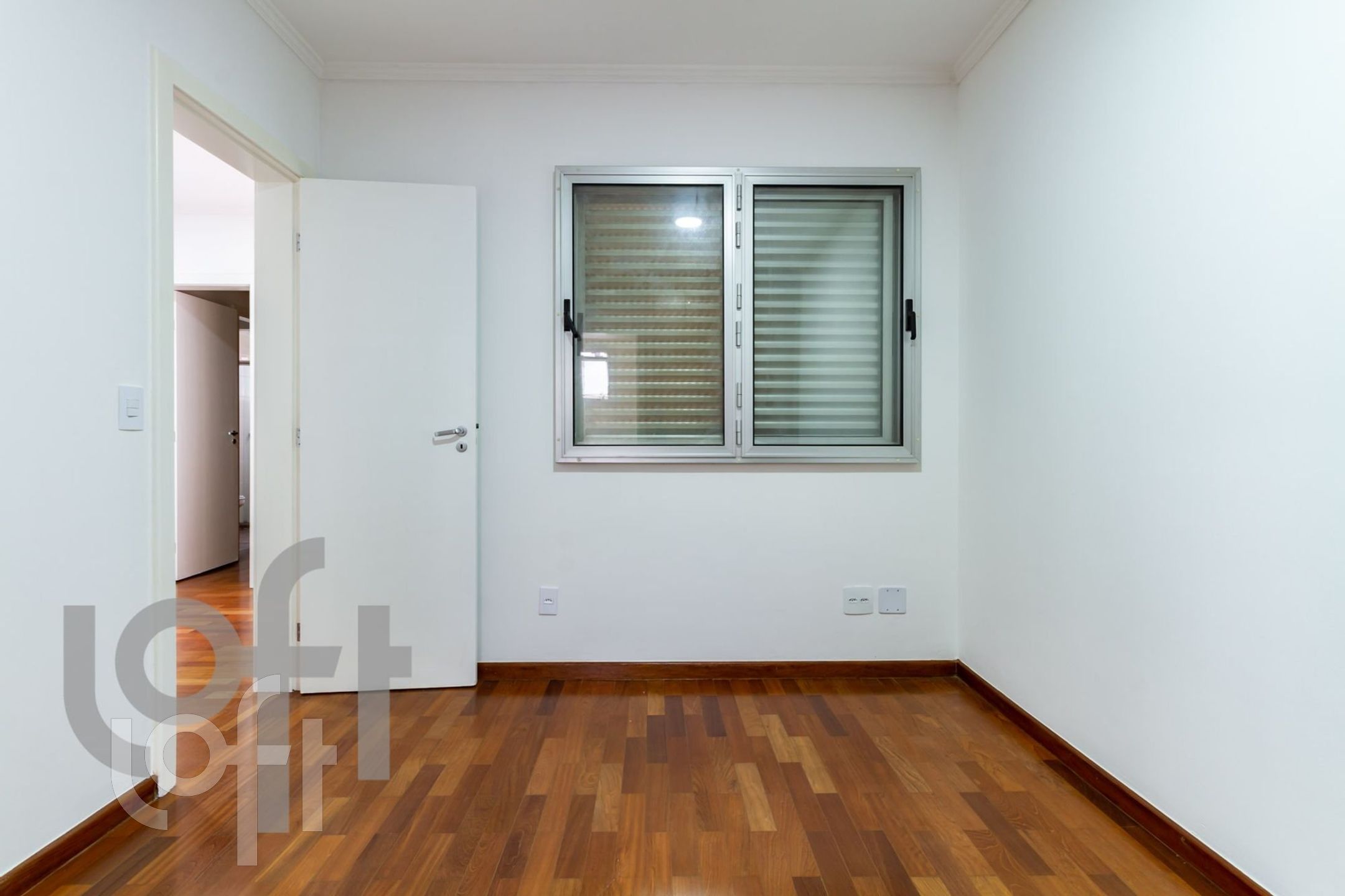 Apartamento à venda com 4 quartos, 180m² - Foto 4