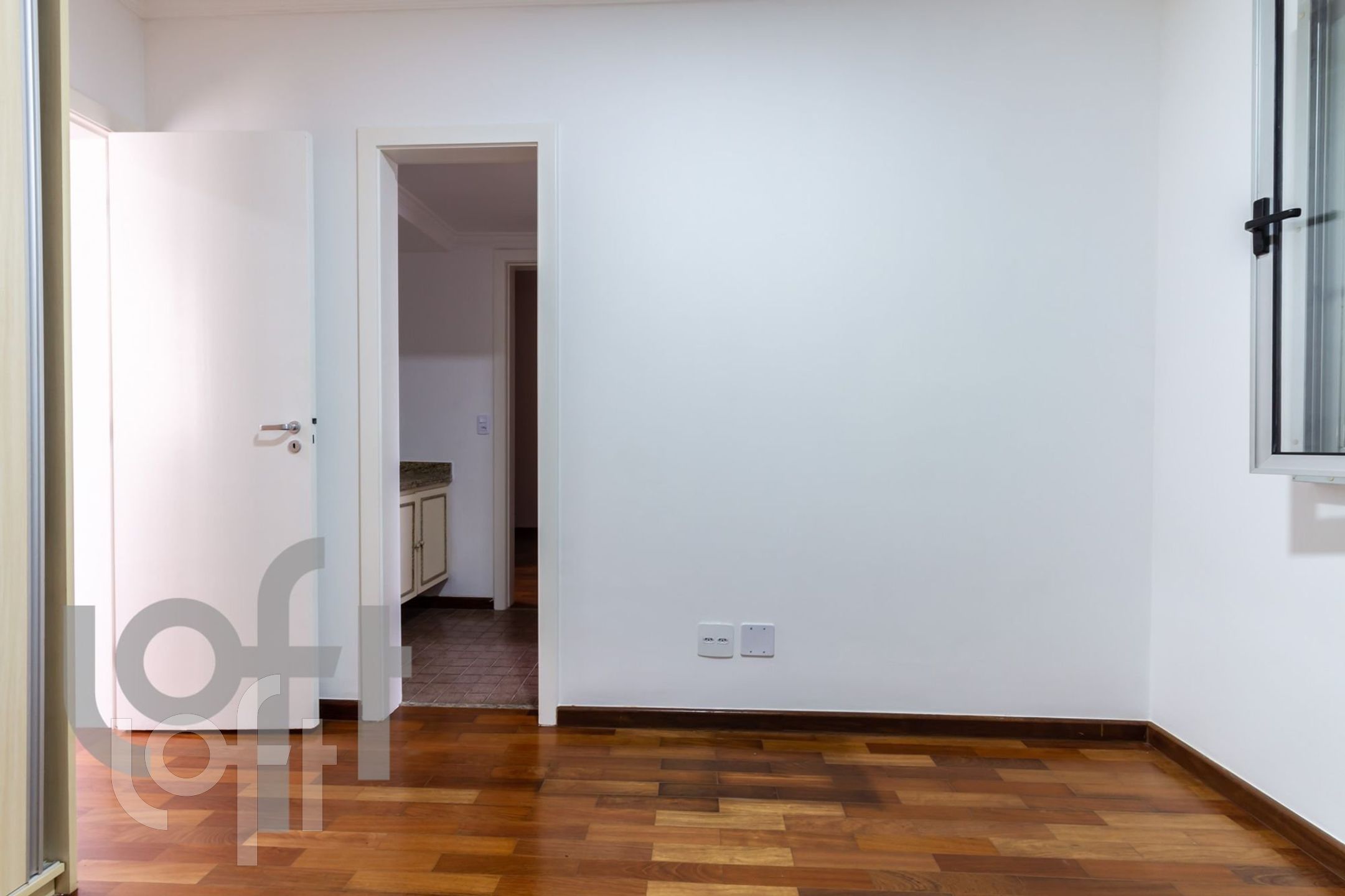 Apartamento à venda com 4 quartos, 180m² - Foto 15