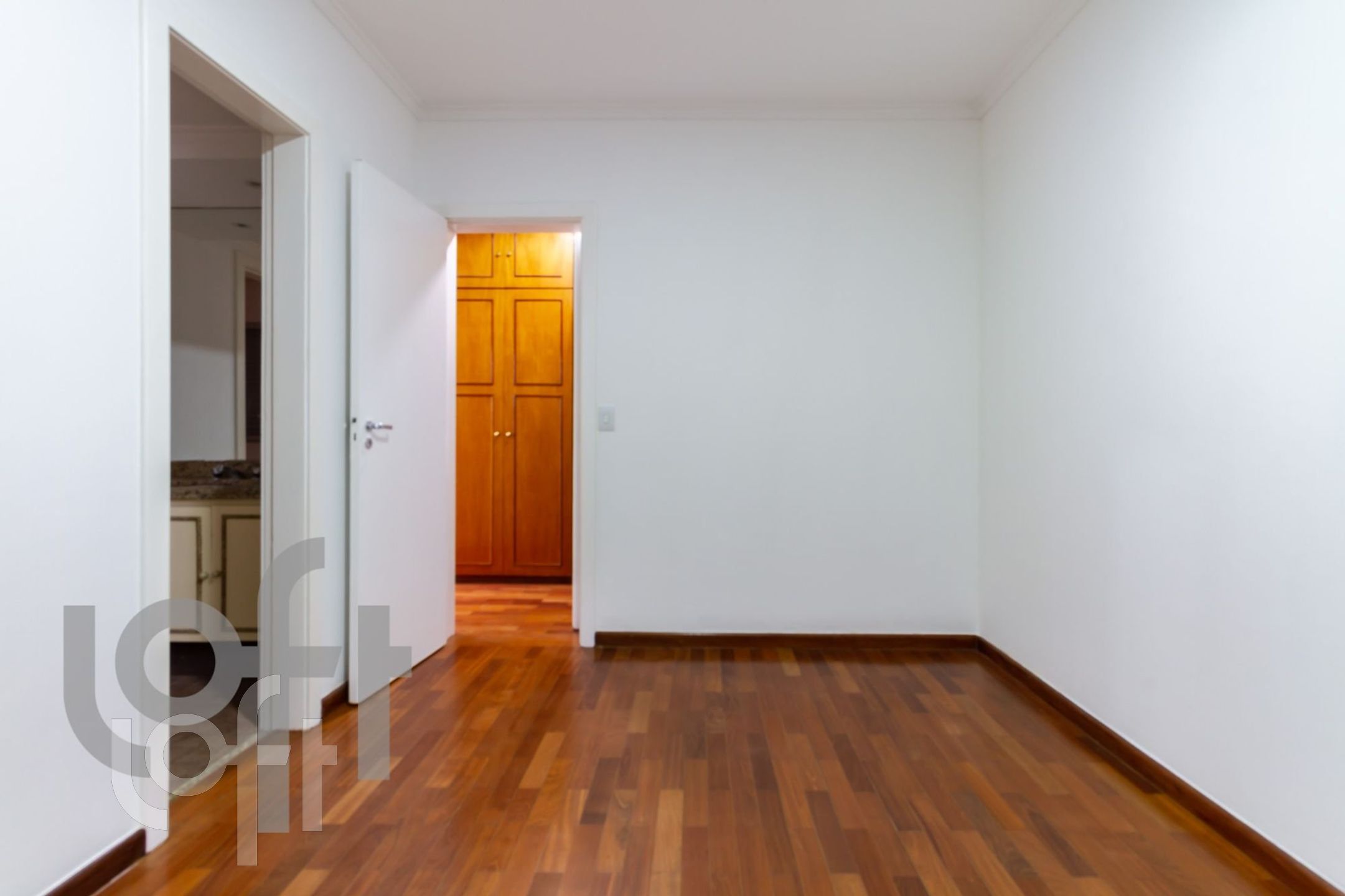 Apartamento à venda com 4 quartos, 180m² - Foto 19