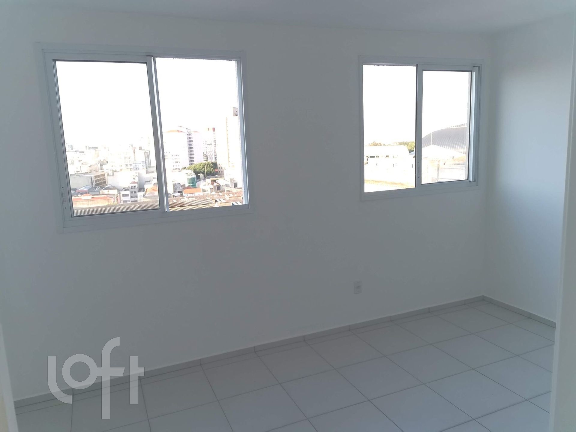 Apartamento à venda com 1 quarto, 50m² - Foto 4