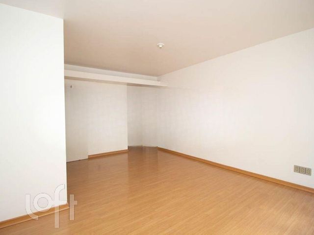 Apartamento com 100m², 2 dormitórios, 1 suíte, 1 vaga, Rio Branco em Porto Alegre