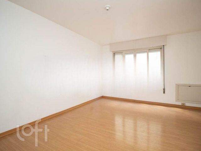 Apartamento com 100m², 2 dormitórios, 1 suíte, 1 vaga, Rio Branco em Porto Alegre