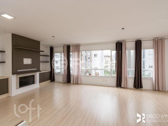 Apartamento com 159m², 4 dormitórios, 4 suítes, 3 vagas, Menino Deus em Porto Alegre