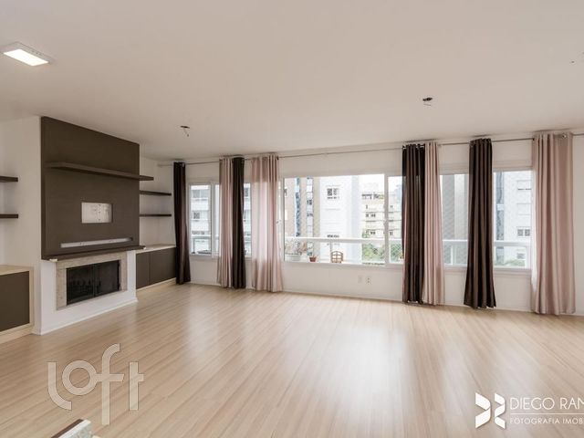 Apartamento com 159m², 4 dormitórios, 4 suítes, 3 vagas, Menino Deus em Porto Alegre