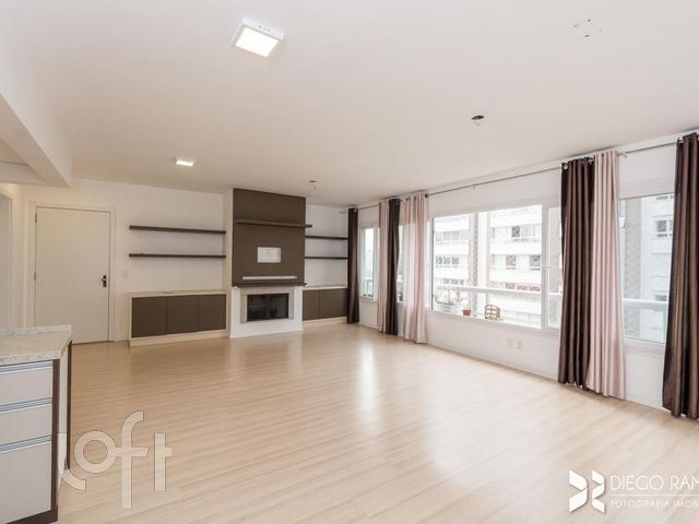 Apartamento com 159m², 4 dormitórios, 4 suítes, 3 vagas, Menino Deus em Porto Alegre