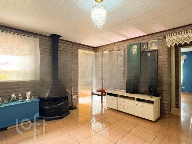 Casa com 215m², 3 dormitórios, 1 suíte, 5 vagas, Cristo Redentor em Porto Alegre