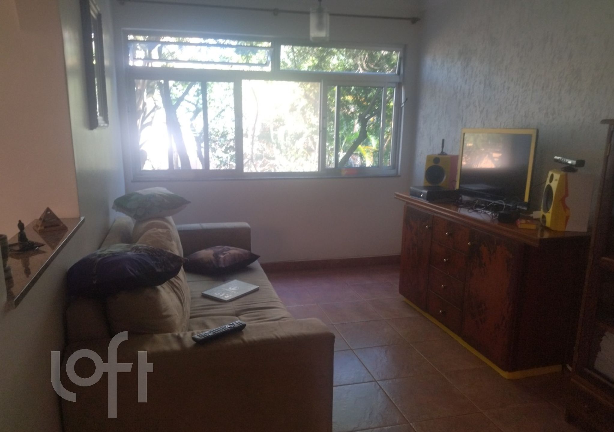 Apartamento à venda com 3 quartos, 77m² - Foto 1