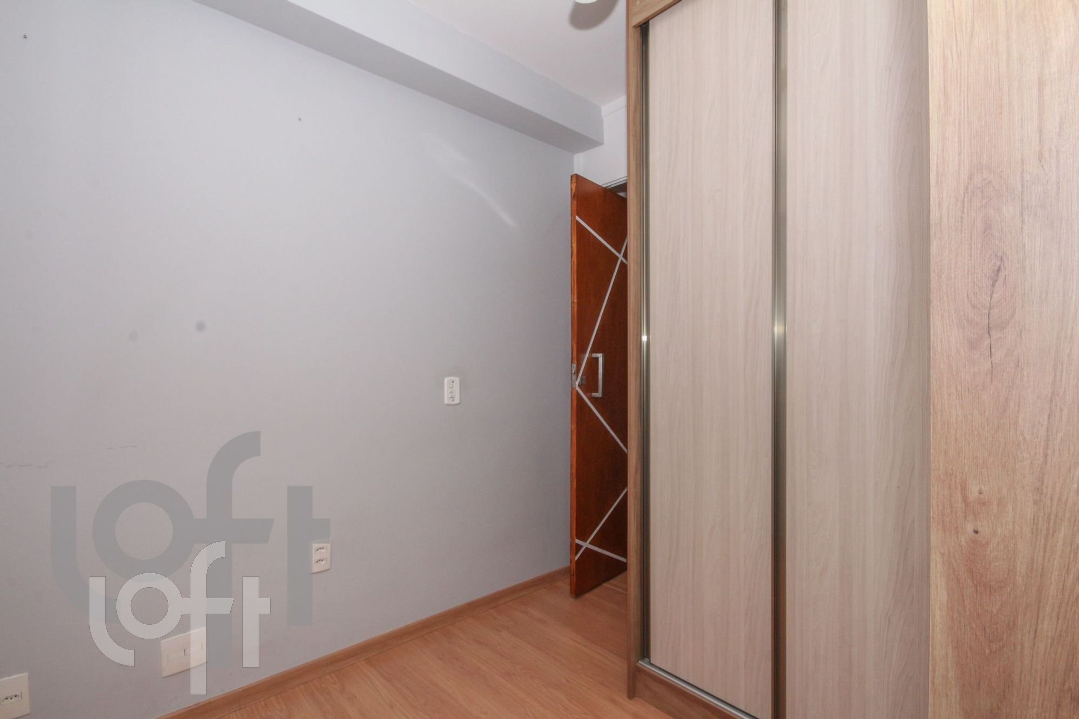 Apartamento à venda com 2 quartos, 45m² - Foto 2