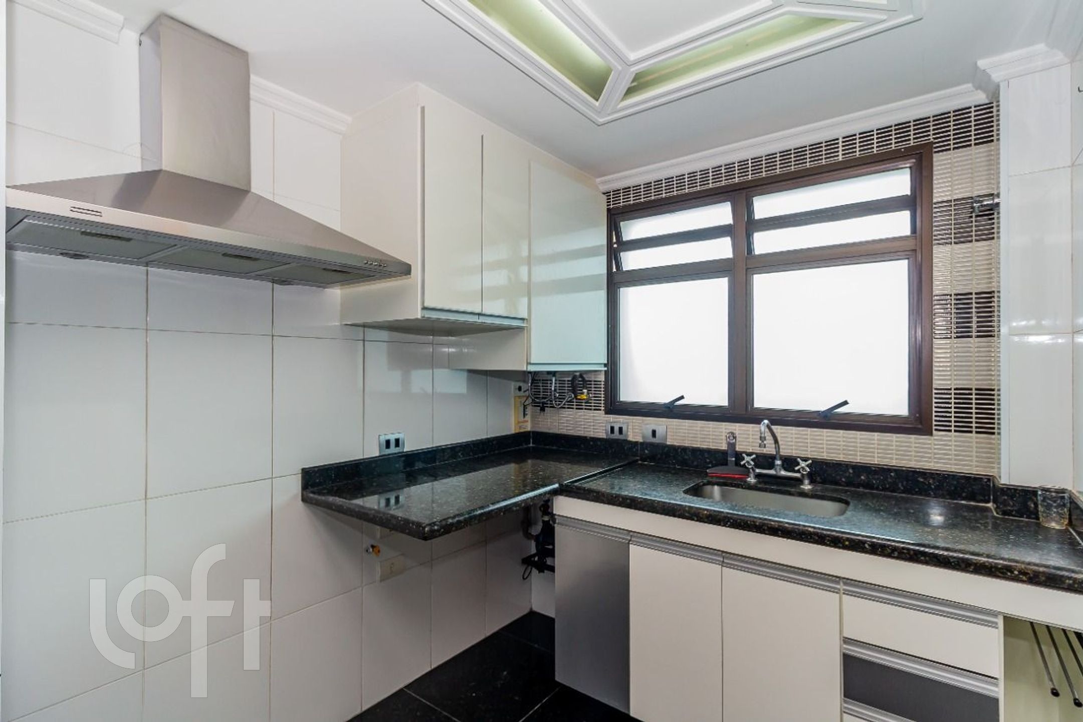 Apartamento à venda com 3 quartos, 192m² - Foto 14